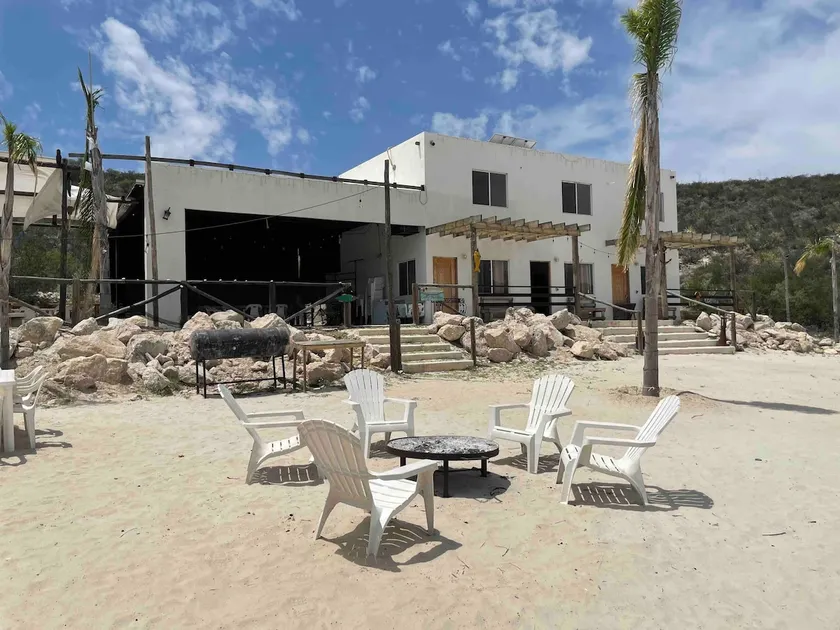 Playa Bonita - Desert Oasis - Image 1