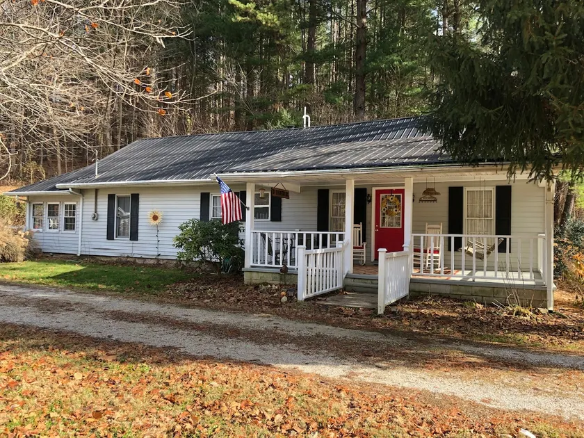 Country Farmhouse - Image 1