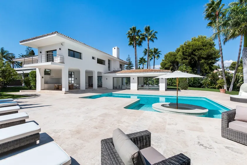 Casa Blanca - The best villa in New Andalucia - Image 1