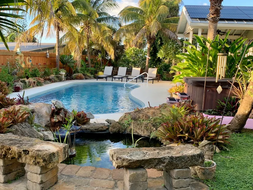 Jewel of The Treasure Coast, pool and hot tub - Image 1