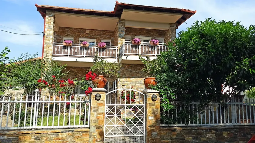 Valantis apartment - Image 1