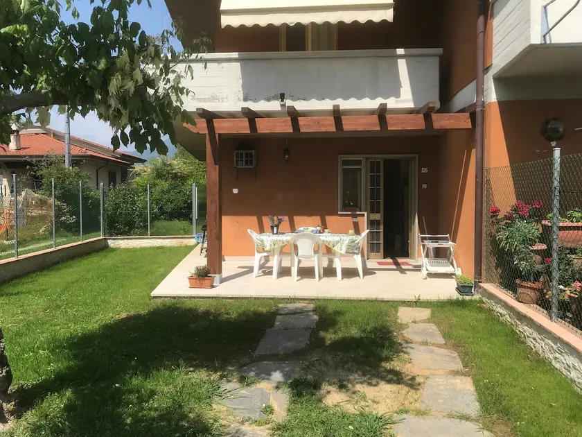 Landina - Image 1