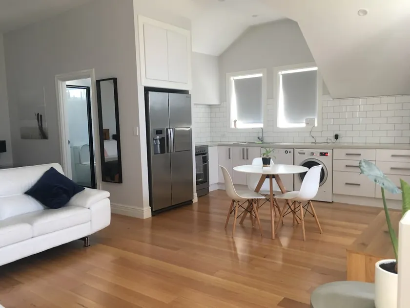 Wembley Studio Apartment - Image 1
