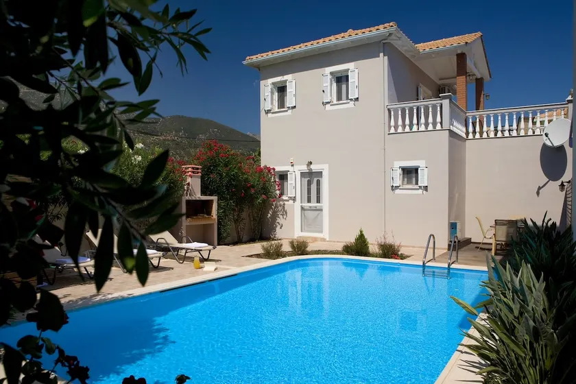 Le Torri Villas by Nidri holiday villas - Image 1