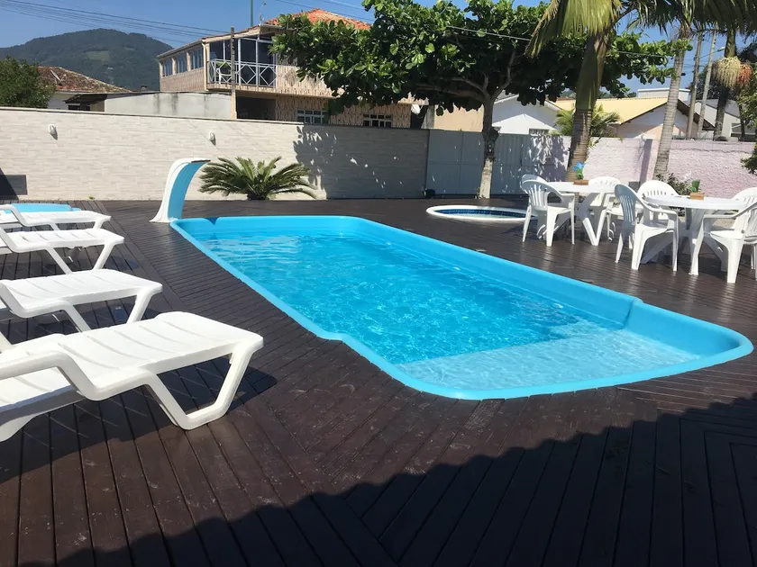Large house with two pools - Image 1