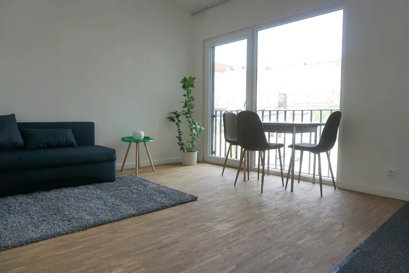Apartment 10 · Near U8 & Schäfersee - Image 1
