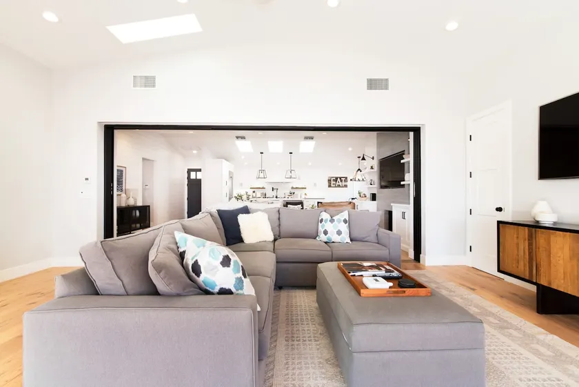 Coastal Industrial Farm House near Newport Beach - Image 1