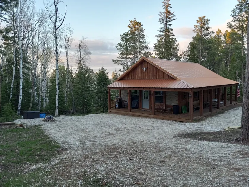 Darby's Cabin in the Woods - Image 1