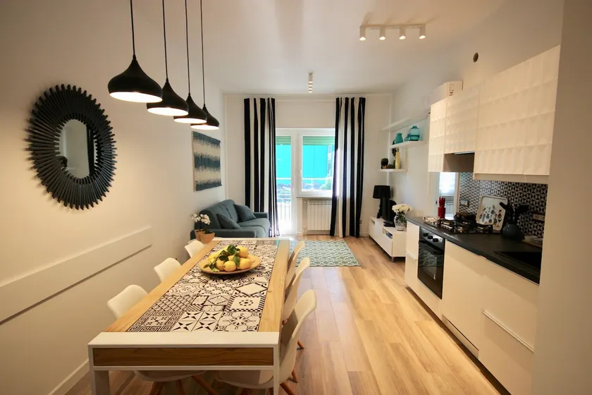 “BlueBay House” - Brand new a stone's throw from the sea - Image 1