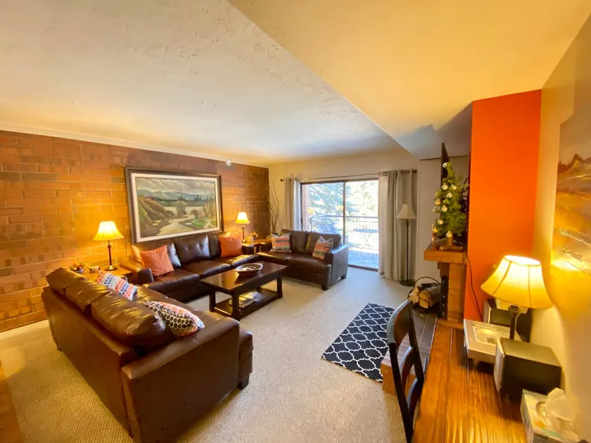 BEST LOCATION Park Station Main St 2-Bdrm Condo - Image 1