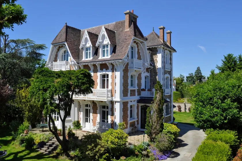 Villa de caractère 8 à 15 p, 15 mn de Paris - 350 m2 - Image 1