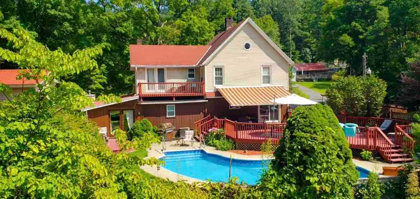 Lake George Cosy 2 Bed 1 Bad Kabine in den Adirondacks: Schritte zum Strand - Image 1