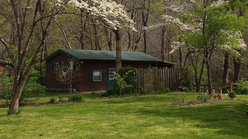 Cabin of Lost Soles, less than 1 mile from GSMNP - Image 1