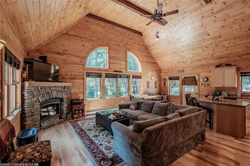 Cozy Cabin, Close to everything - Image 1