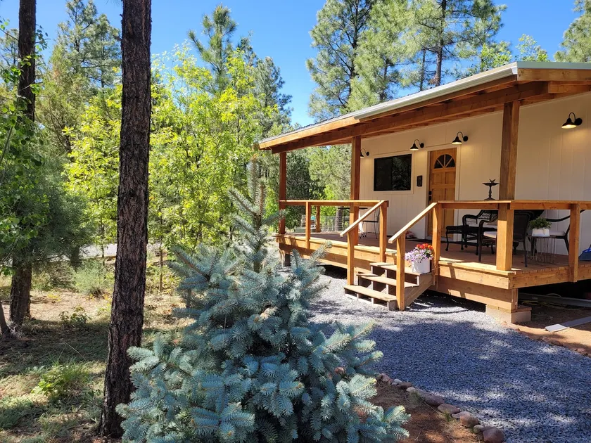 🌿The Calico Cottage - Image 1