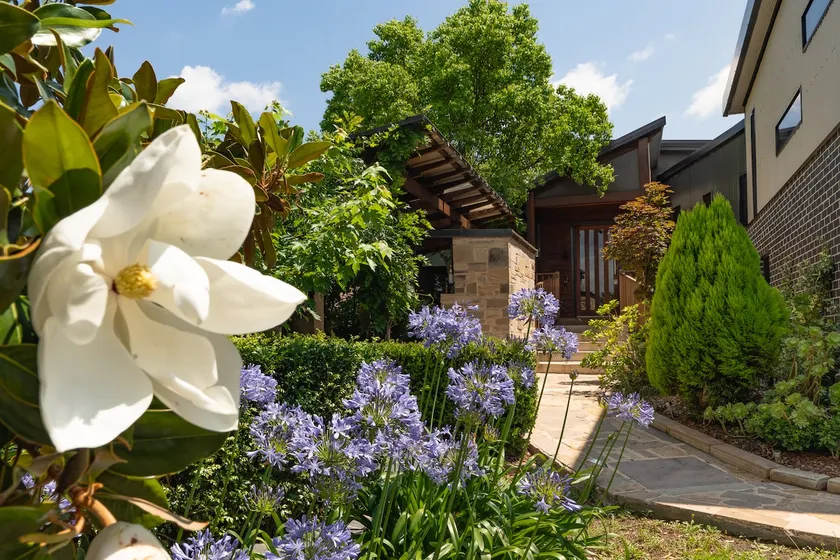 Eco Garden Retreat - Image 1