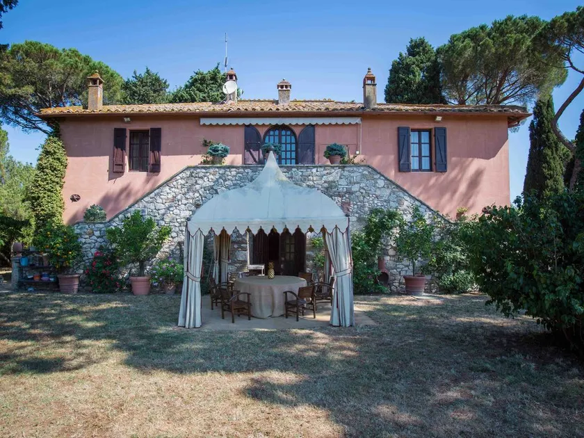 The OAKS  a family estate - Image 1