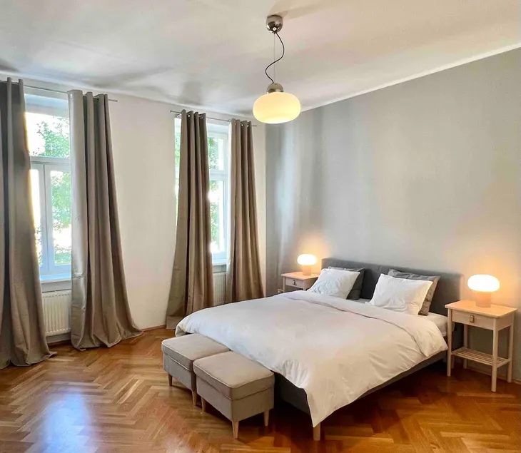 5 min to Stephansplatz, Prestigious Viennese Place - Image 1