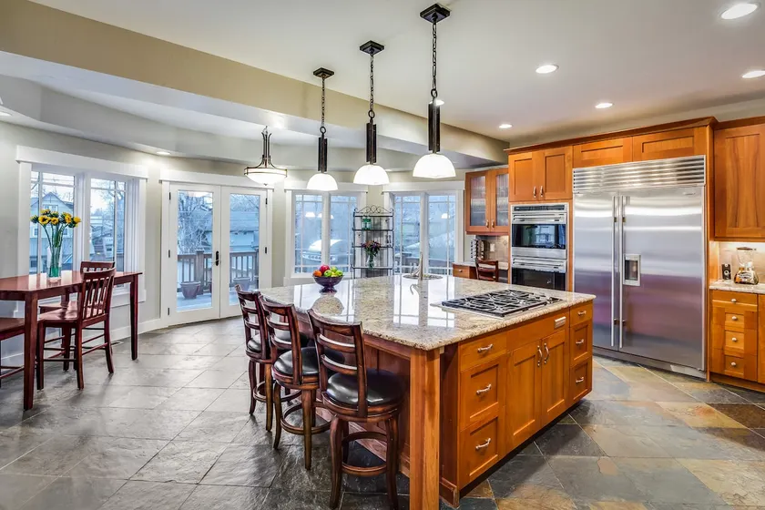 High End 4 bedroom Boulder Home, Sleeps 10 - Image 1