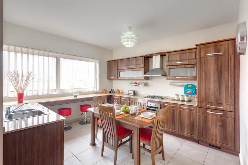 3 Bedroom Luxurious Apartment - Image 1