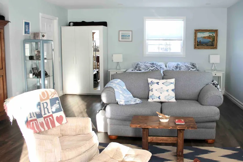 Noah’s Folly… a cottage on lovely Panmure Island - Image 1