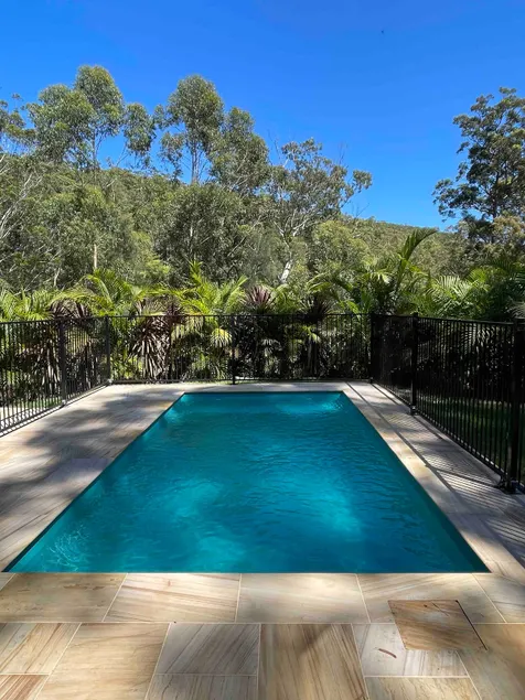 Hideaway at Lizzie | Poolside, Lake & Bush Retreat - Image 1
