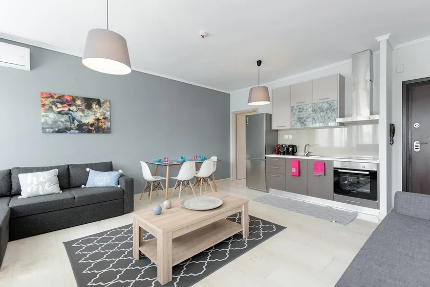 Penthouse Suite In The City Center - Image 1