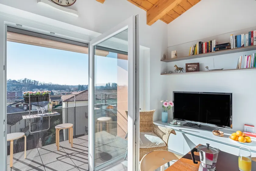 GuestHost - APT with balcony close to Switzerland! - Image 1
