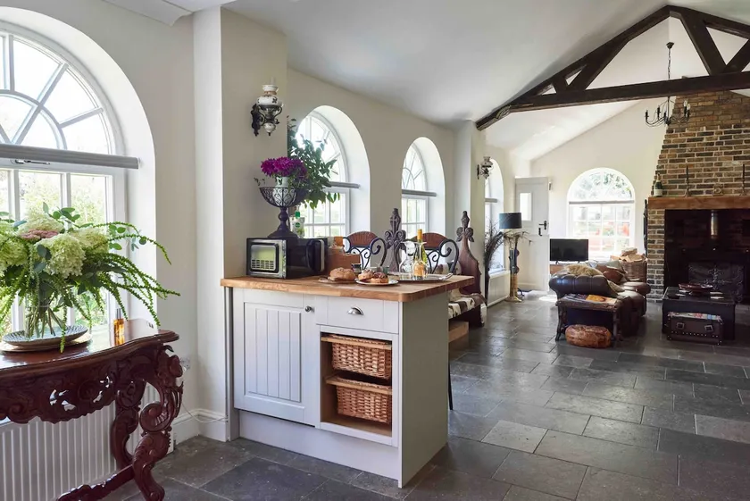Rural Retreat - Image 1