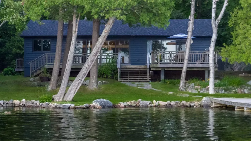Olga's Bay Lake House - Image 1
