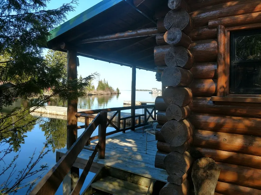 Absolute Serenity, cozy log cabin on the water - Image 1