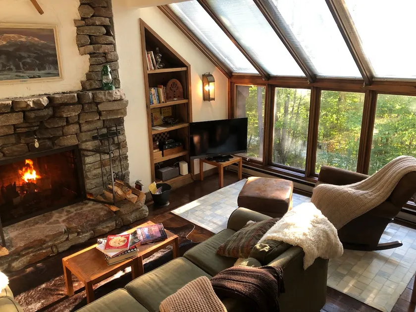 Cozy condo near Ludlow, Okemo & Killington - Image 1