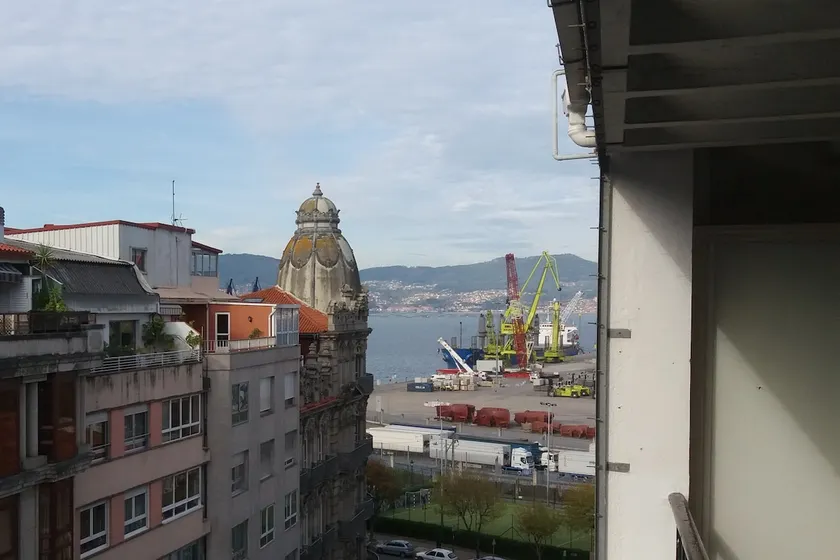 Apartment in the center of Vigo - Image 1