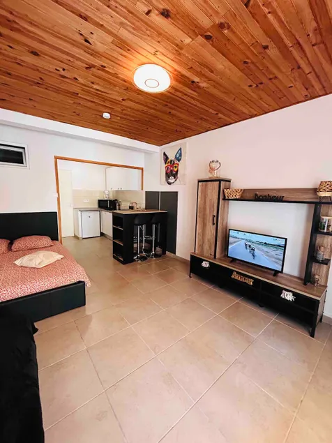 Furnished and air-conditioned studio - Image 1