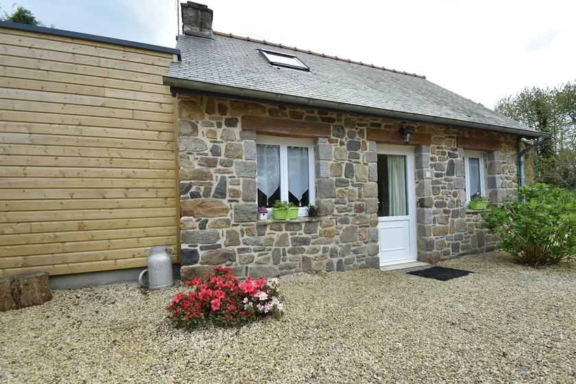 Holiday Home Saint-Gilles near Beach - Image 1