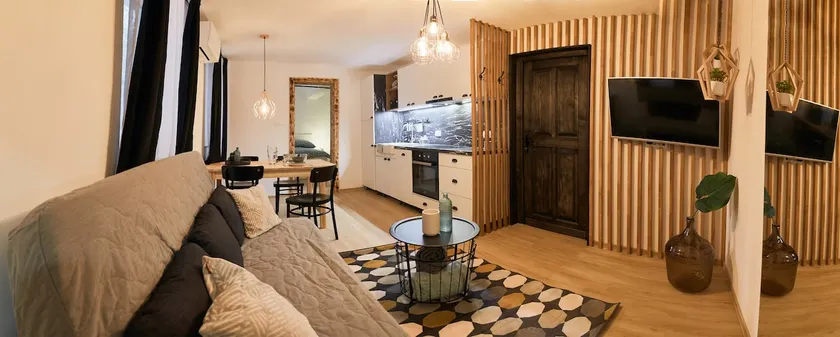 NEW: Historic centre apartments 3 - Image 1
