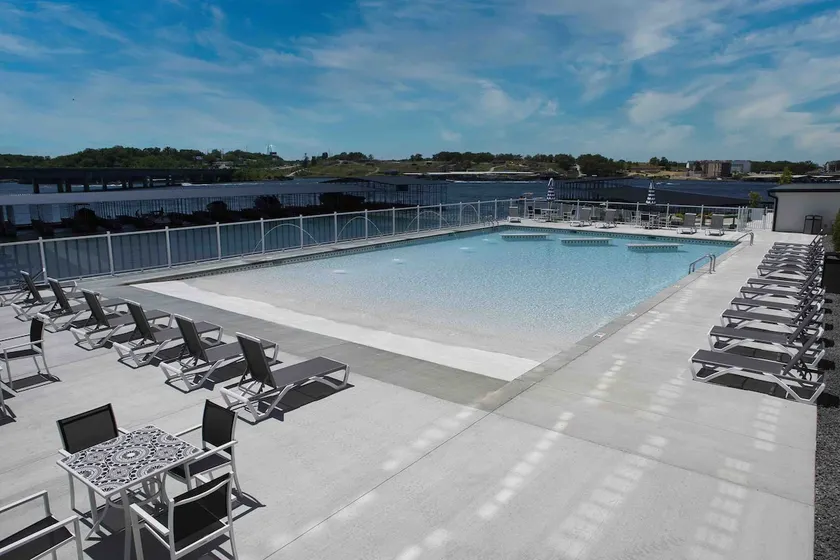 3 Suite Summer Haven @ Topsider | No Stairs - Image 1