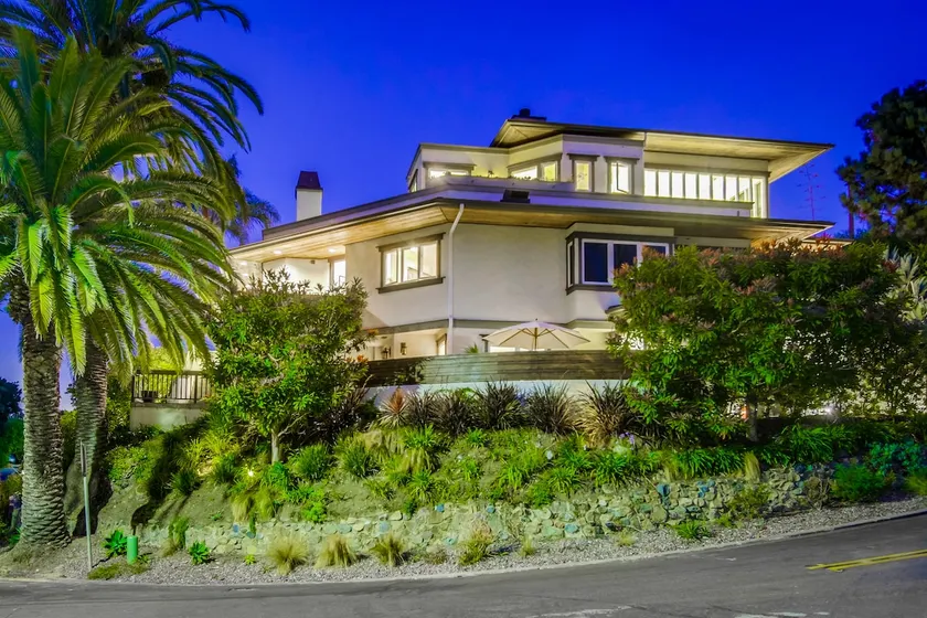 Country Club Villa by the Sea - Image 1