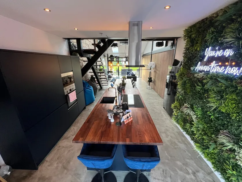 The Backhouse @ Silverbank - Image 1
