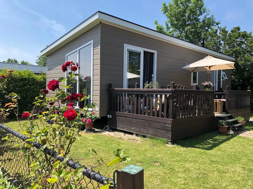 Modern chalet - 15 min. walk to the sea, heating! - Image 1