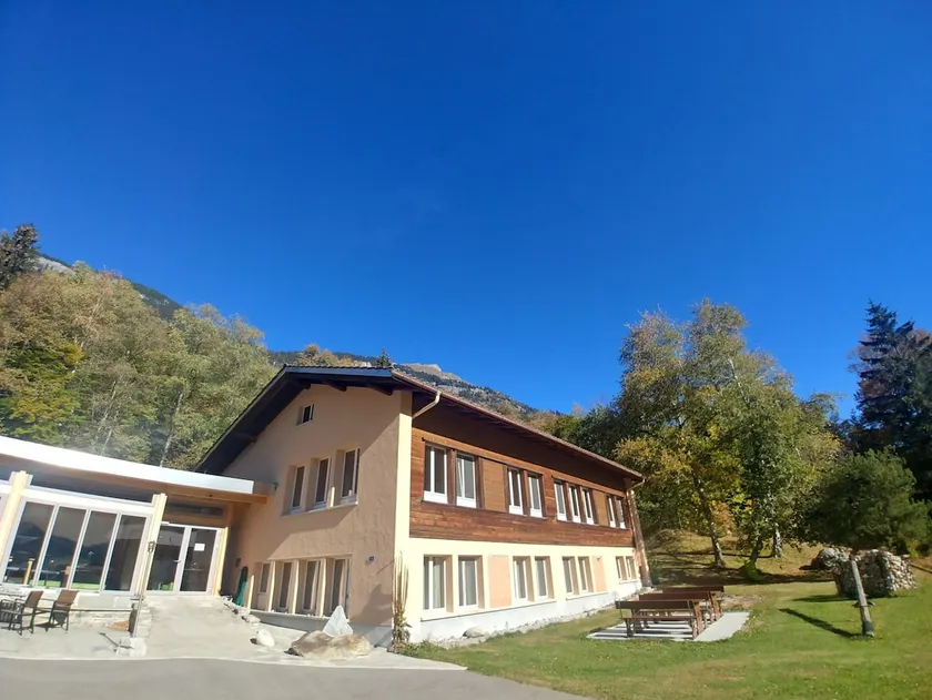 Apartment with 5 bedrooms - Image 1
