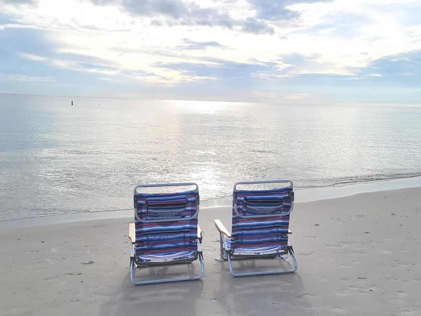 Your Home Away From Home-3mins to Delnor Wiggins - Image 1