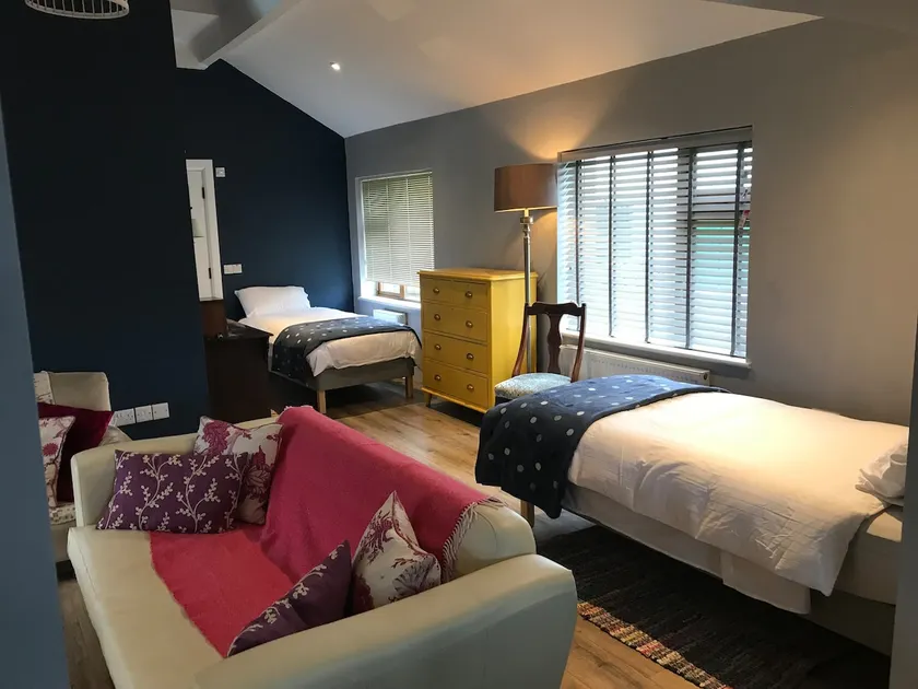 Studio Apartment sleeps up to 4 guests in Kinvara - Image 1