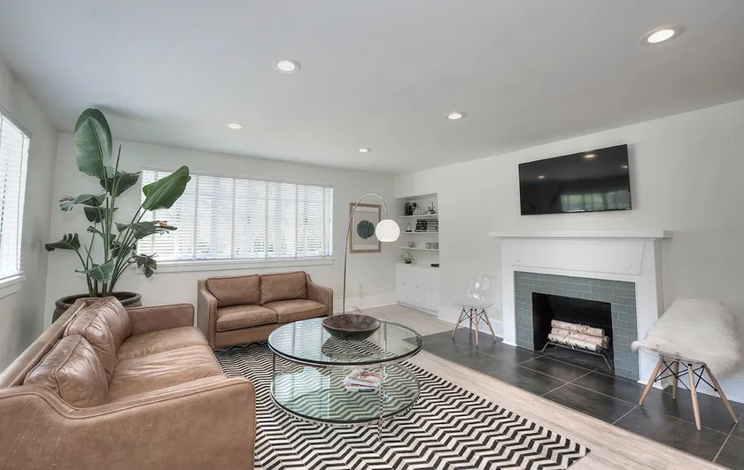 Location, Location, Location (San Marco 1005)! - Image 1
