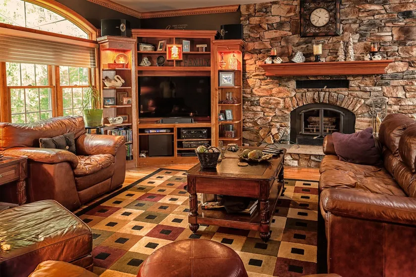 Casa Bella Rosa - Private Custom Estate - Image 1
