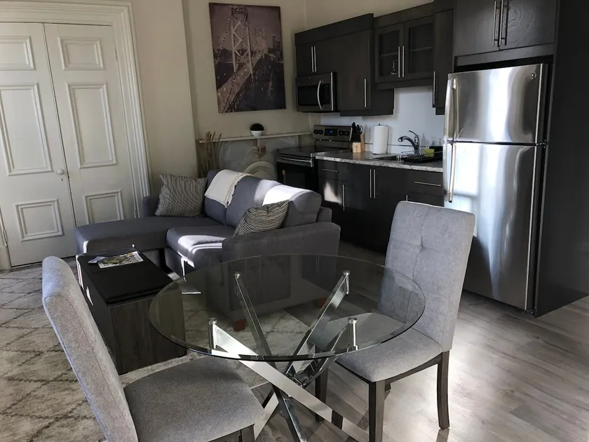1 Bedroom Apt (302) in Heritage Building - Image 1