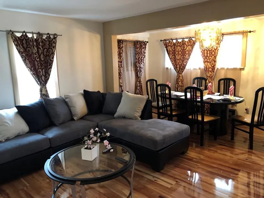 5bedroom sleeps 22, 15mins drive to Downtown! - Image 1