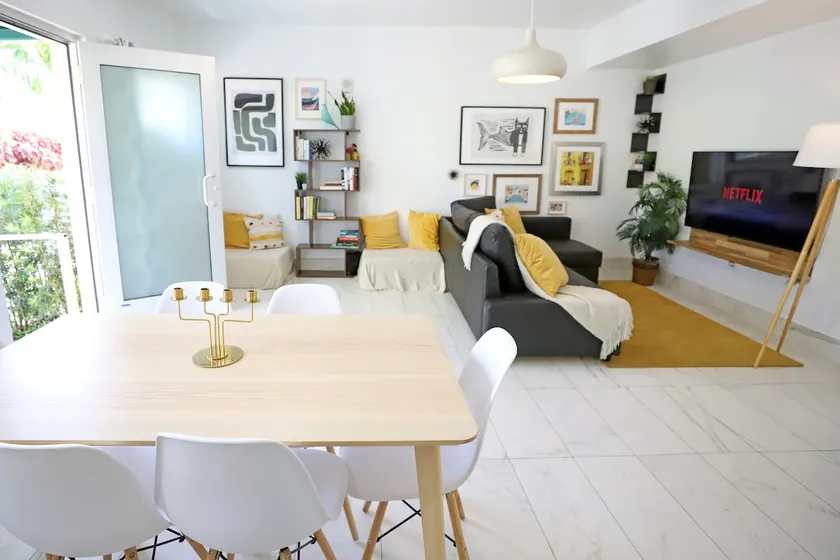 3min Walk to Beach Pet & Family Friendly - Image 1