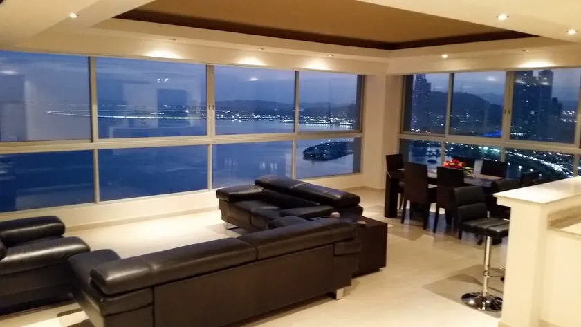 Ocean Front, Super View, Next To Hilton WiFi - Image 1