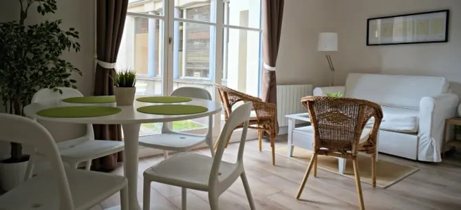 charming 2 rooms old Lille , terrace ,parking. - Image 1